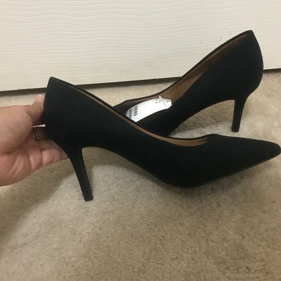 Pointed Toe Heels - Picture 1 of 1